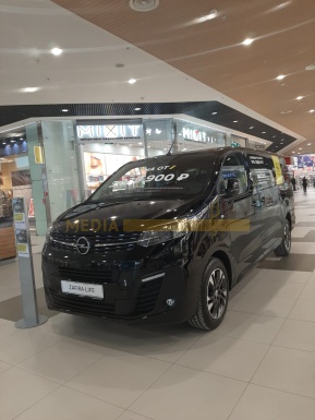 VW Zafira Life